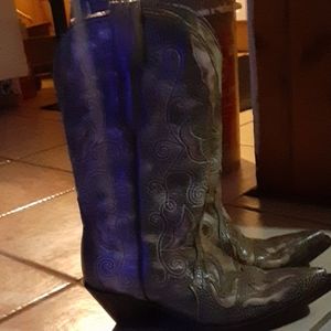 Cowboy/cowgirl boots size 6 1/2